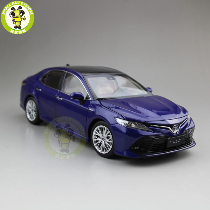 1/18 Toyota Camry 2018 8th generation hybrid Diecast Car Model Toys for kids Children Birthday Gift Collection Blue