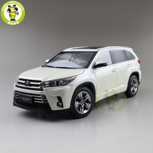 1/18 Toyota Highlander 2018 Diecast SUV Car Model Toys Kids Boy Girl Gifts White