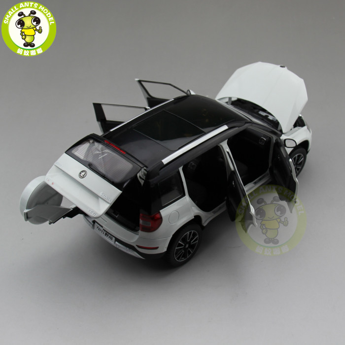 1/18 VW Skoda Yeti SUV Diecast Metal SUV CAR MODEL gift hobby collection White