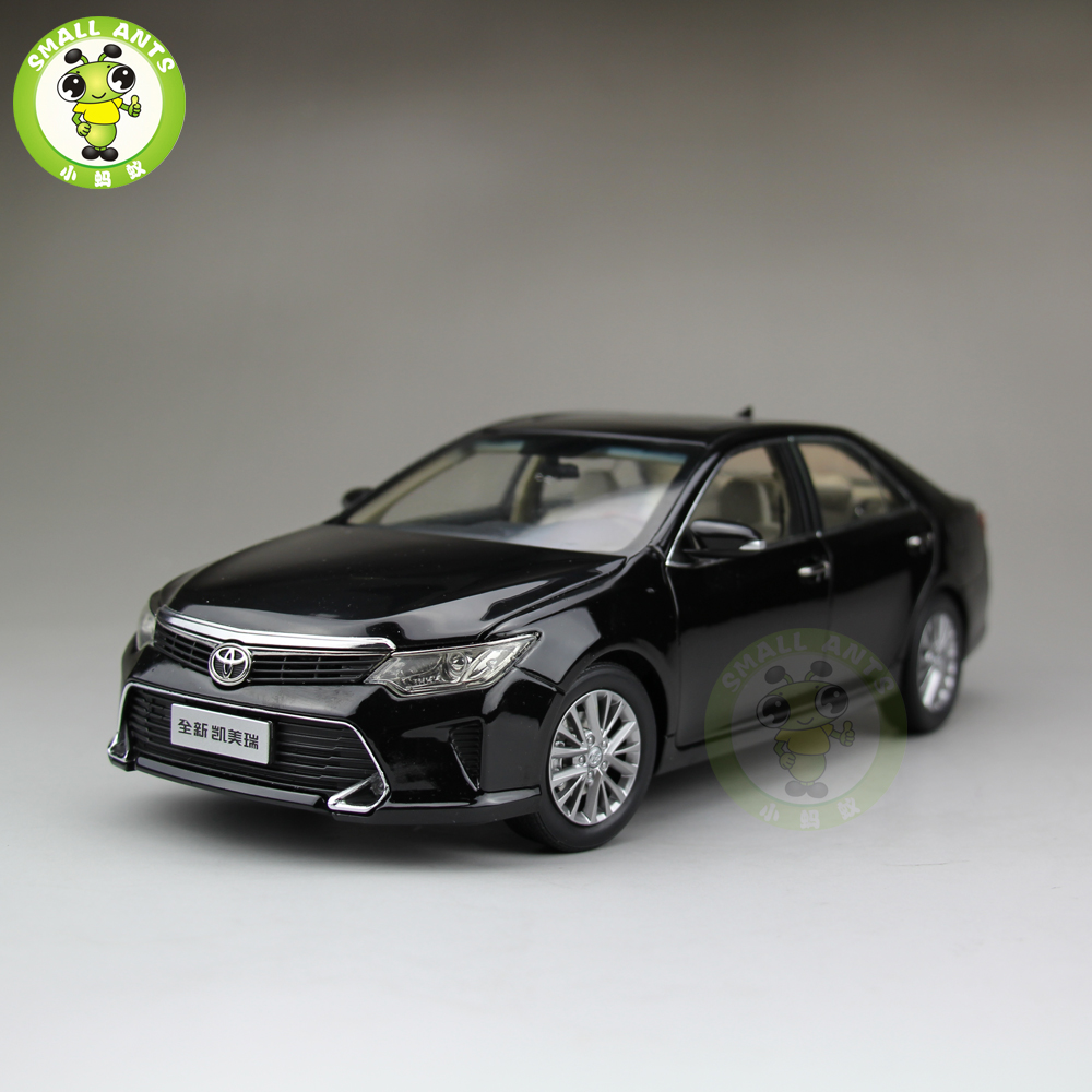 1:18 Toyota New Camry 2015 Diecast Car Model Toys kids boy girl
