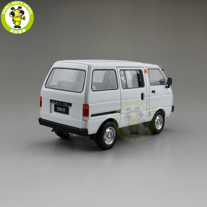 1/18 Toyota DAIHATSU China Tianjin Huali TJ110 Diecast Car Van Model Toy Gift Collection White
