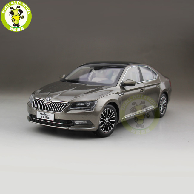 1/18 VW Skoda SUPERB Diecast Metal CAR MODEL Toy Girl Boy Birthday gift Gold Color
