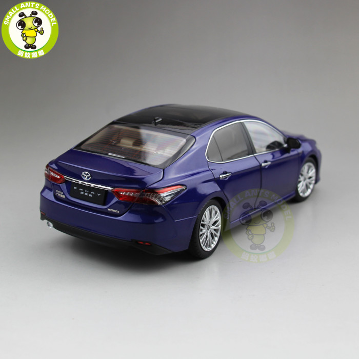 1/18 Toyota Camry 2018 8th generation hybrid Diecast Car Model Toys for kids Children Birthday Gift Collection Blue