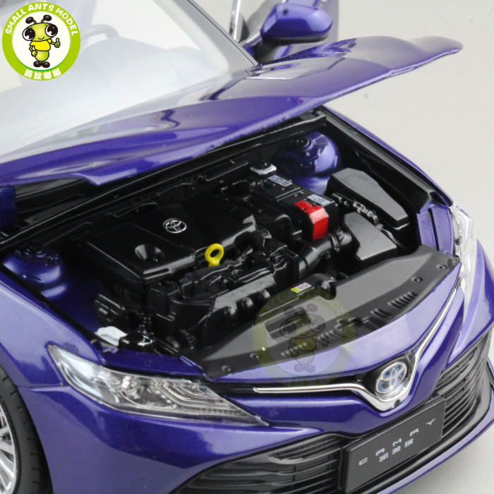 1/18 Toyota Camry 2018 8th generation hybrid Diecast Car Model Toys for kids Children Birthday Gift Collection Blue