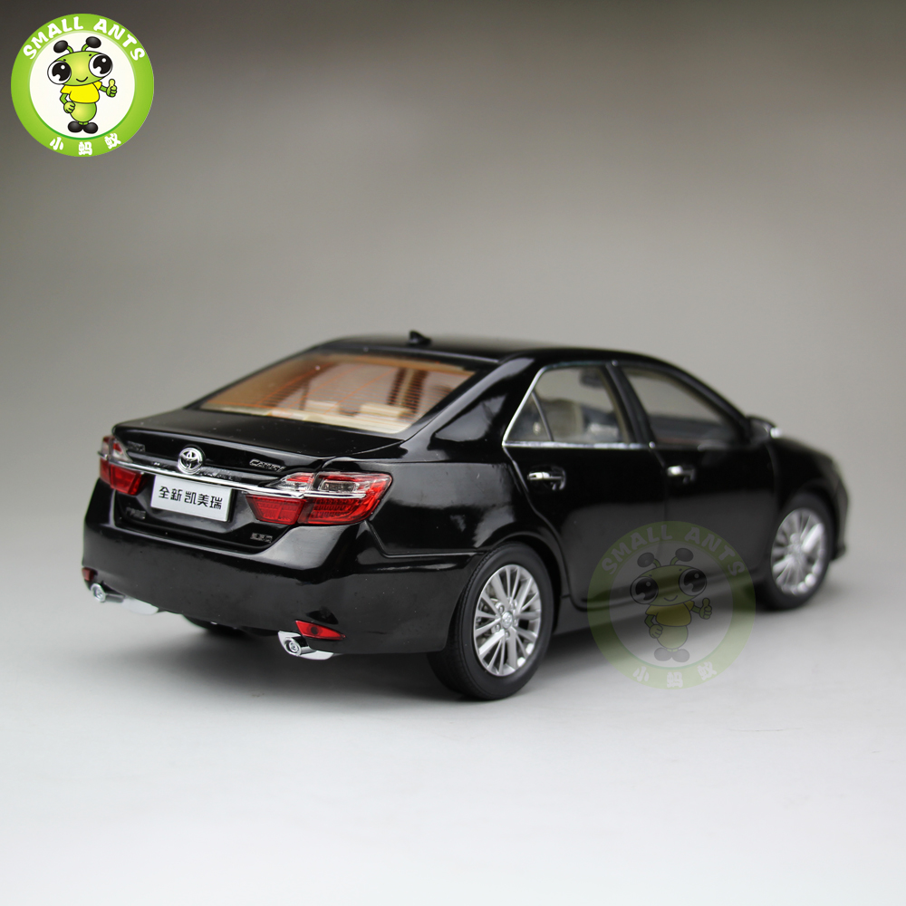 1:18 Toyota New Camry 2015 Diecast Car Model Toys kids boy girl