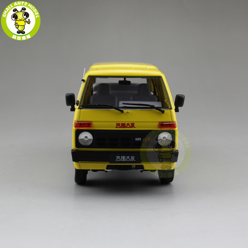 1/18 Toyota DAIHATSU China Tianjin Huali TJ110 Diecast Car Van