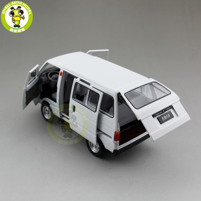 1/18 Toyota DAIHATSU China Tianjin Huali TJ110 Diecast Car Van Model Toy Gift Collection White