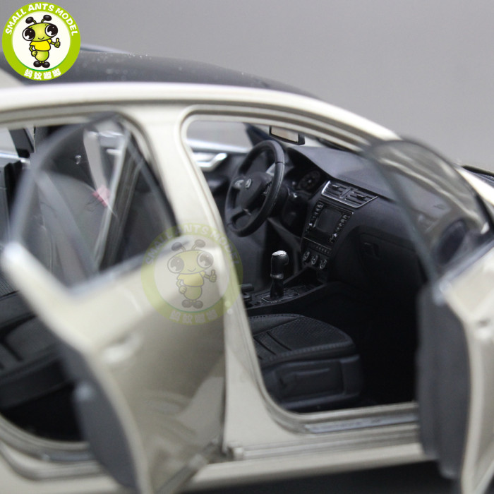 1/18 VW Skoda Octavia 2014 Diecast Metal CAR MODEL Toy Boy Girl gift Gold
