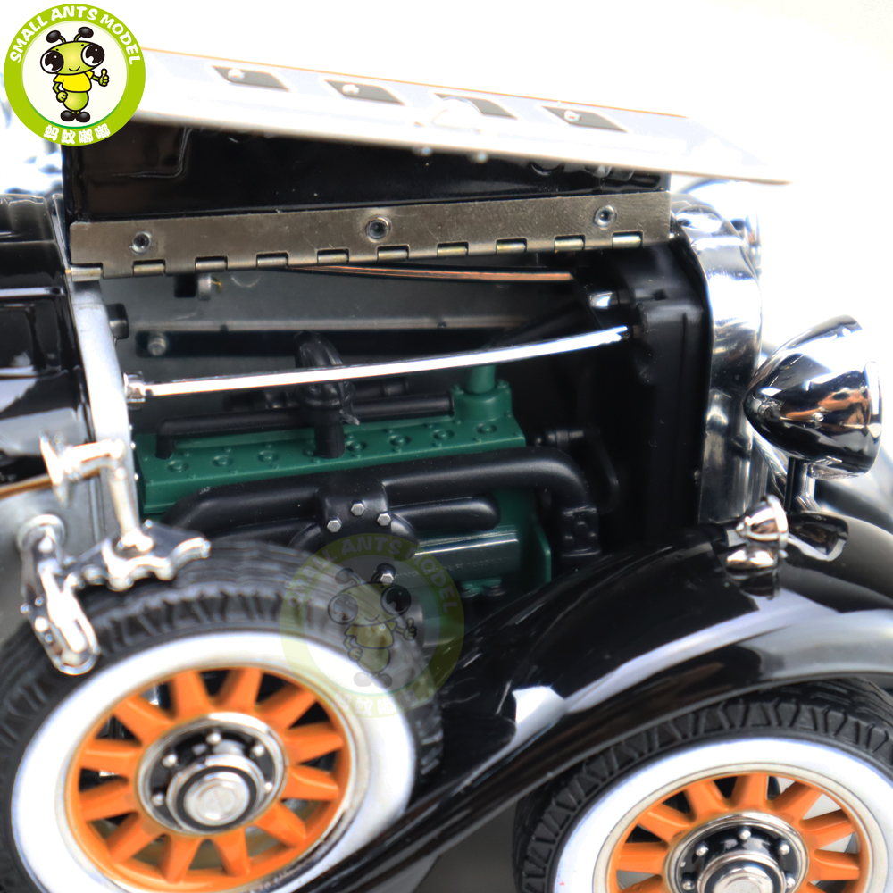1/18 AUTO WORLD 1931 PEERLESS MASTER 8 SEDAN Diecast Model Car