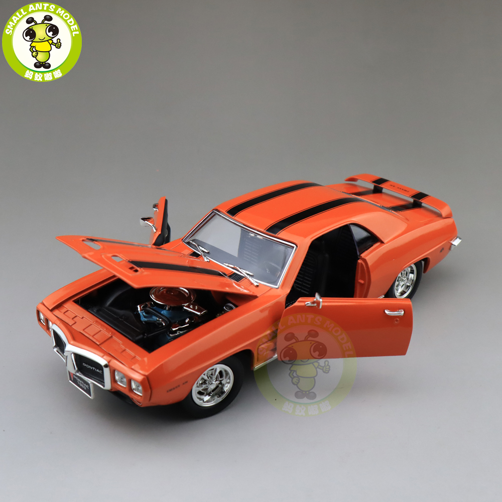1/18 1969 PONTIAC FIREBIRD TRANS Road Signature Diecast Model Car