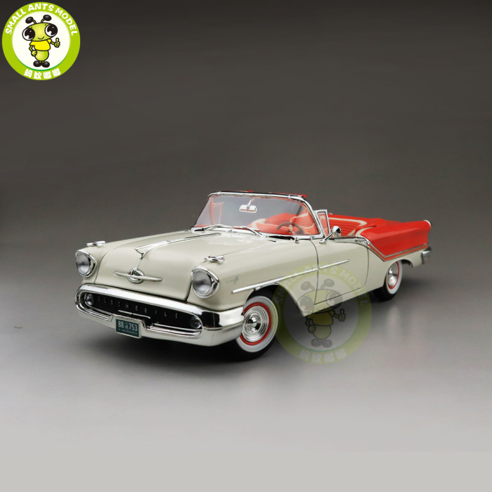 1/18 1957 OLDS MOBILE Super 88 Road Signature Diecast Model Car Toys Boys Girls Gift