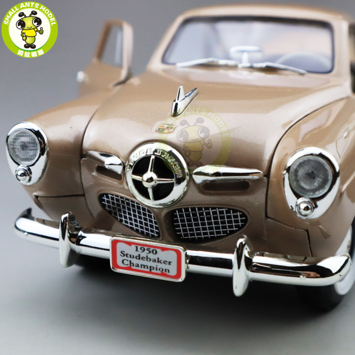 1/18 1950 STUDEBAKER CHAMPION Road Signature Diecast Model Car Toys Boys Girls Gift