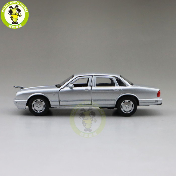 1/36 JACKIEKIM Jaguar XJ6 XJ-6 Diecast Model CAR Toys for kids Pull Back Boys Girls gifts
