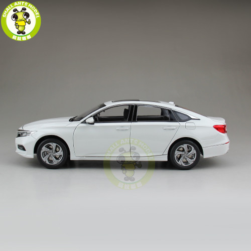 1/18 Honda Accord 10th Sedan Diecast Metal Car Model Toys Boy Girl Gift Collection Hobby White
