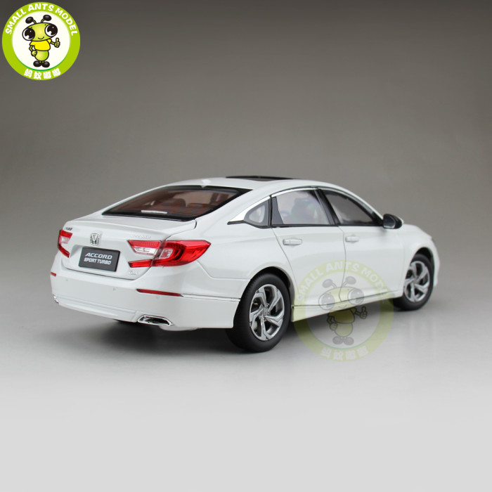 1/18 Honda Accord 10th Sedan Diecast Metal Car Model Toys Boy Girl Gift Collection Hobby White