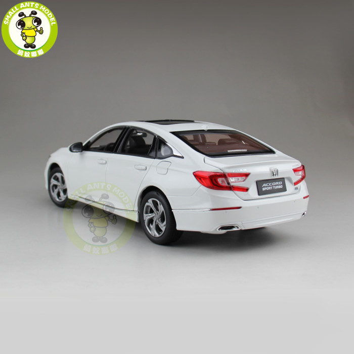 1/18 Honda Accord 10th Sedan Diecast Metal Car Model Toys Boy Girl Gift Collection Hobby White