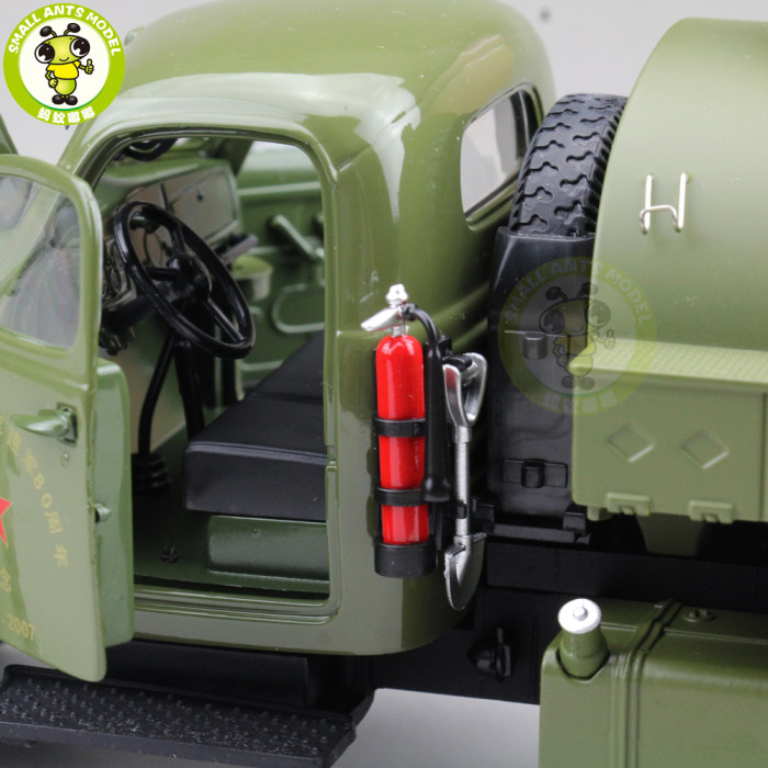 1/24 China JieFang FAW Fuel tank Truck car Diecast Model Car Gift Collection Hobby High Quality