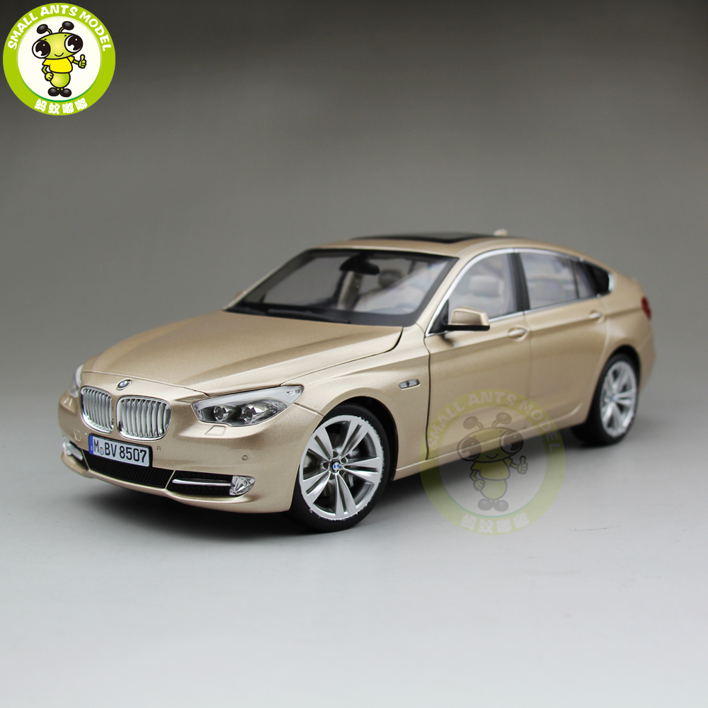 ミニカー GT Autos BMW 5 Series 1/18 1/18 RMZ BMW 5 Series GT 535GT (White) Diecast Car Model