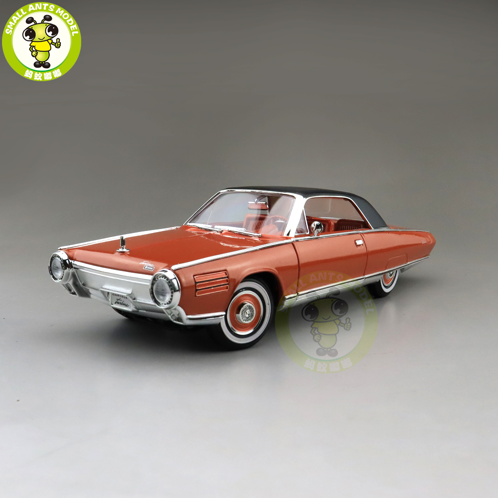 1/18 1963 Chrysler Turbine Car Road Signature Diecast Model Car