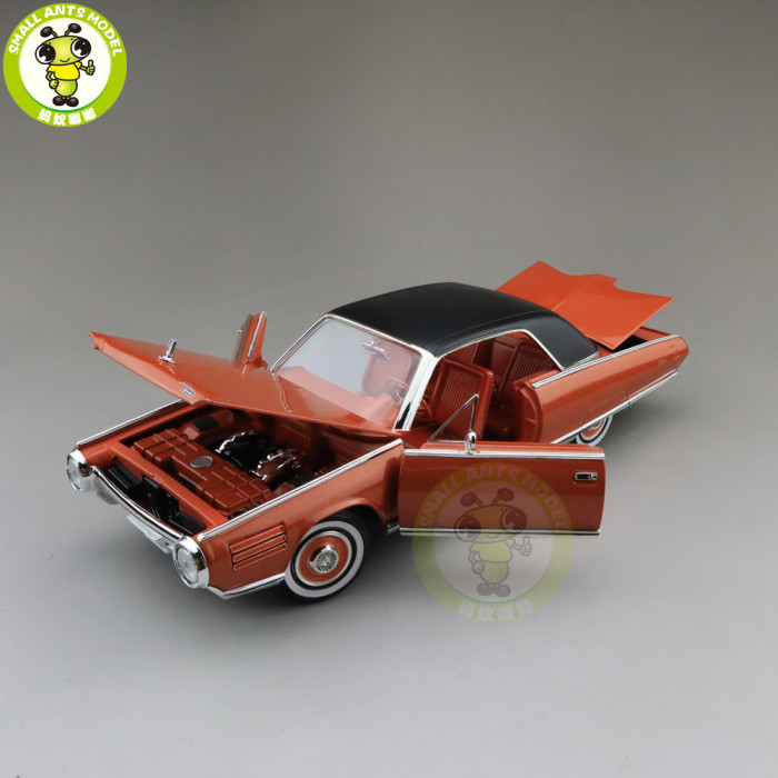 1/18 1963 Chrysler Turbine Car Road Signature Diecast Model Car