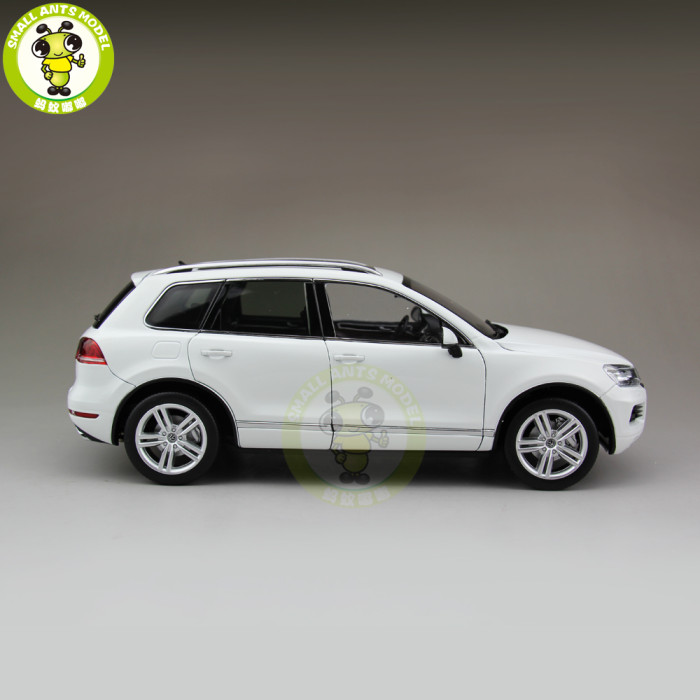 1/18 Welly 11005W VW Volkswagen Touareg Diecast Model Car Suv Toys for Kids Gift Collection