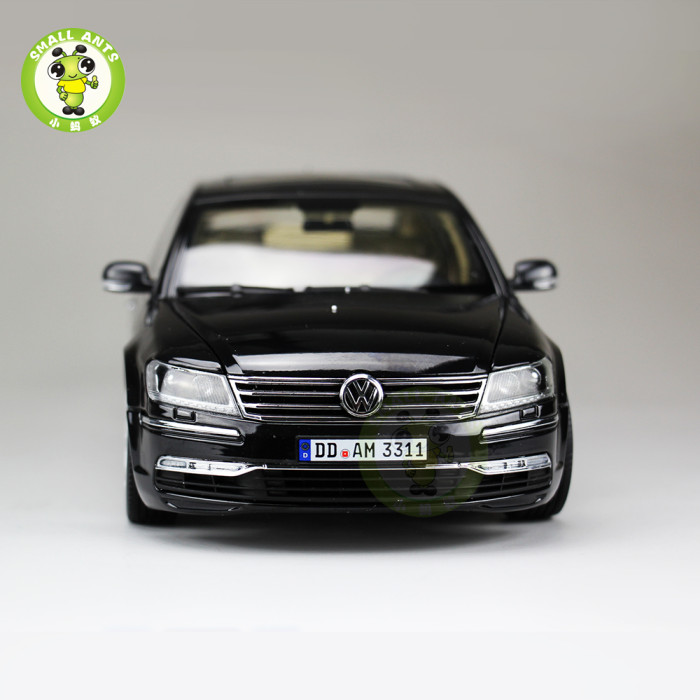 Volkswagen Phaeton ミニカー 1/18 1/18 AUTOart Volkswagen Phaeton (Silver Metallic) Diecast Car