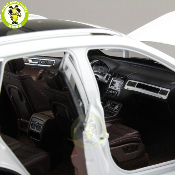 1/18 Welly 11005W VW Volkswagen Touareg Diecast Model Car Suv Toys for Kids Gift Collection