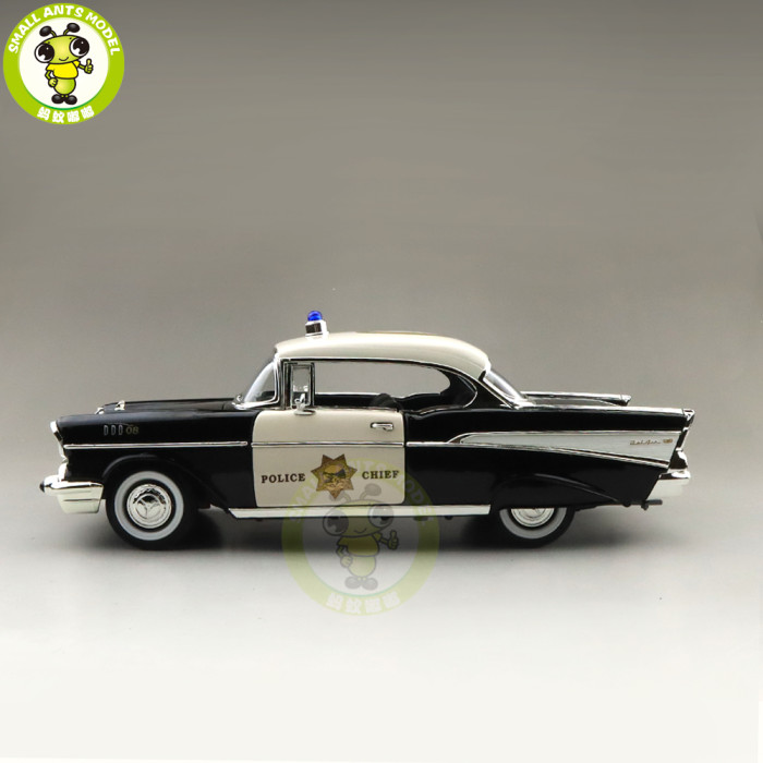 1/18 1957 Chevrolet BEL AIR Police Version Road Signature Diecast Model Car Toys