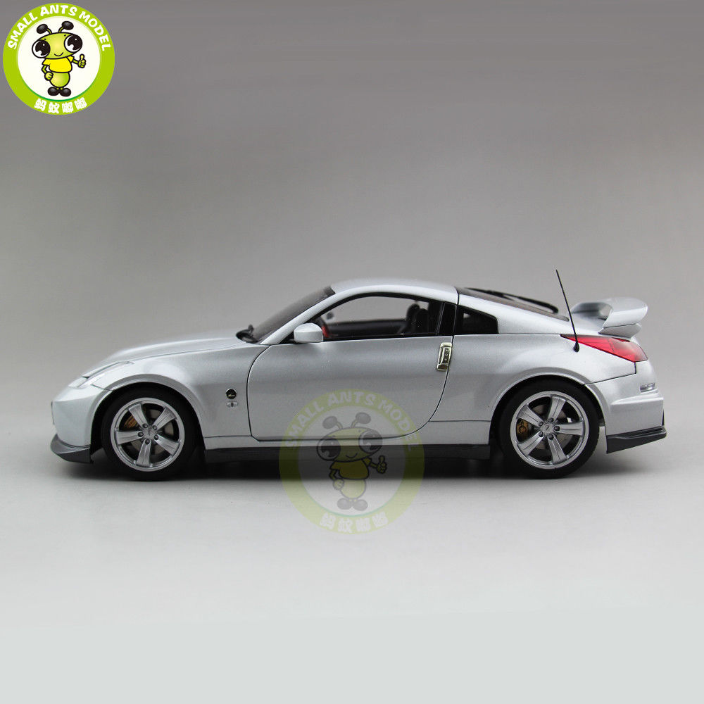 1/18 Autoart 77401 NISSAN Fairlady Z Version Nismo Type 380RS