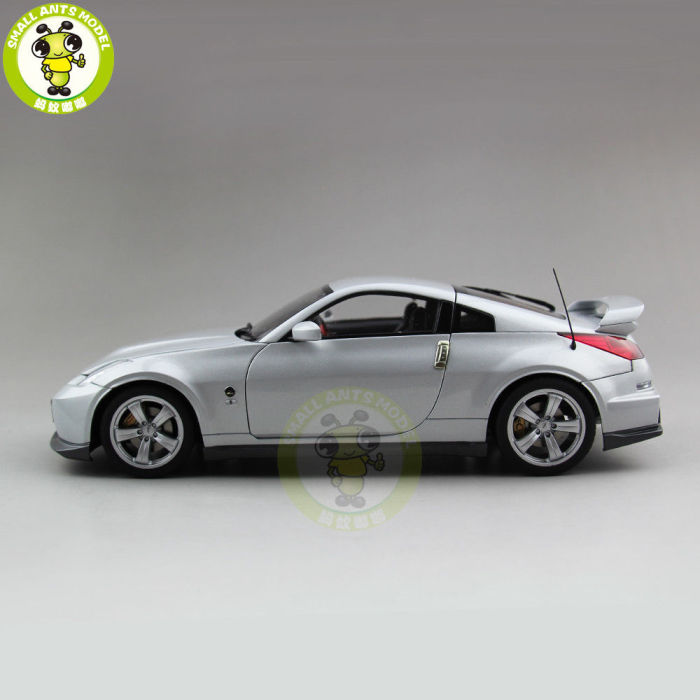 1/18 Autoart 77401 NISSAN Fairlady Z Version Nismo Type 380RS Diecast Model Car Toys KIDS Gifts