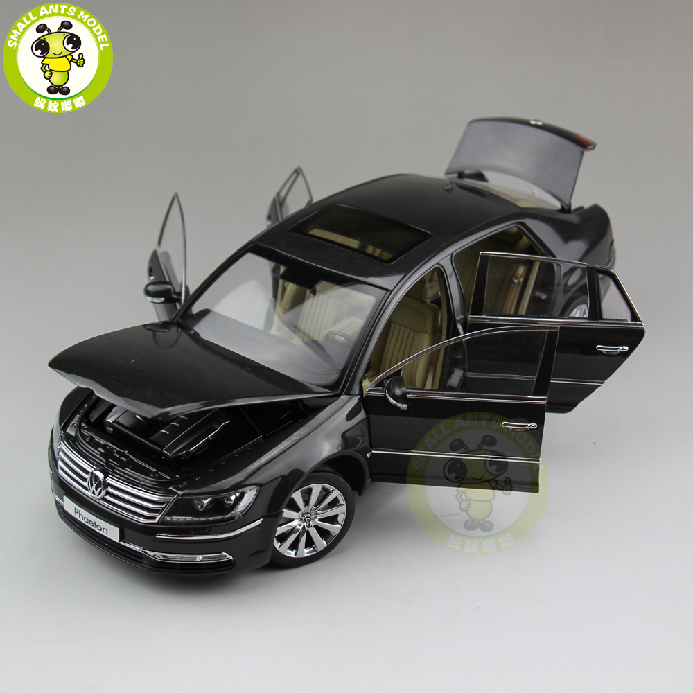 Volkswagen Phaeton ミニカー 1/18 1/18 AUTOart Volkswagen Phaeton (Silver Metallic) Diecast Car