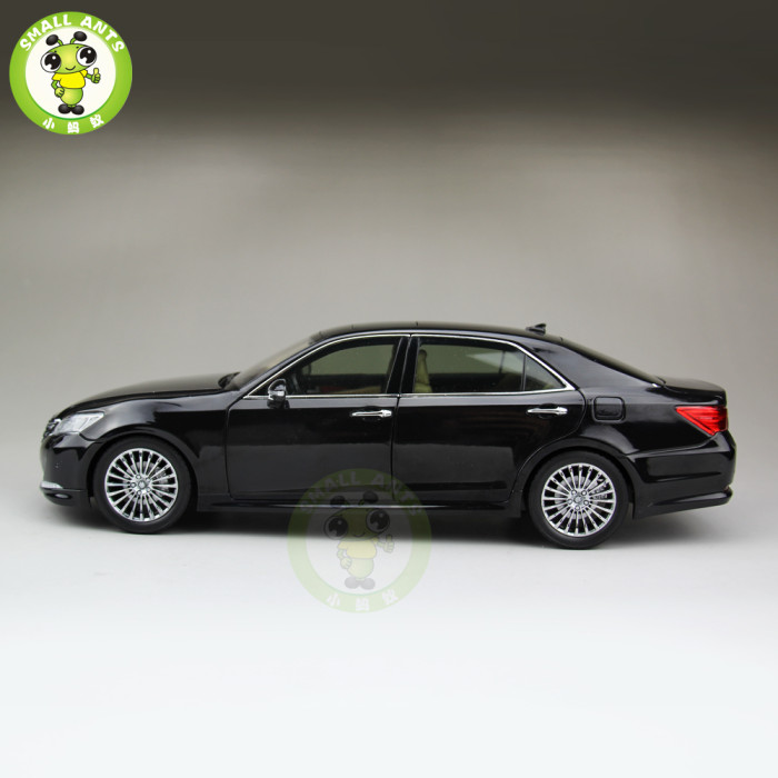 1/18 Toyota Crown Diecast Model Car Toys Boys Girls Gifts - Shop