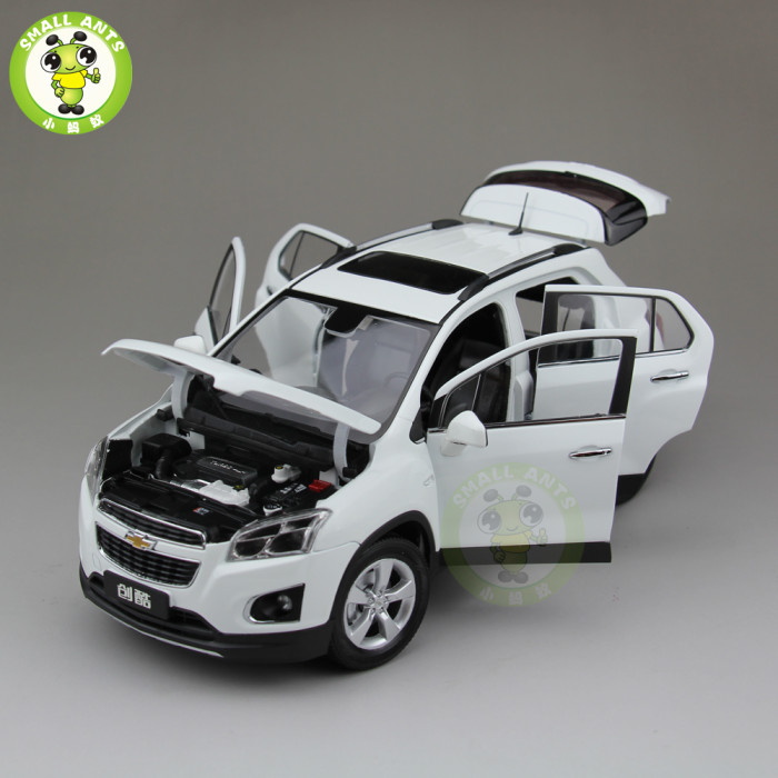 1/18 Chevrolet Trax Suv Diecast Model CAR SUV TOYS kids gifts
