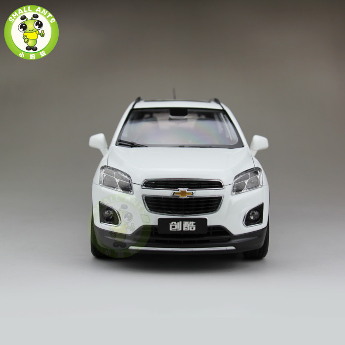 1/18 Chevrolet Trax Suv Diecast Model CAR SUV TOYS kids gifts