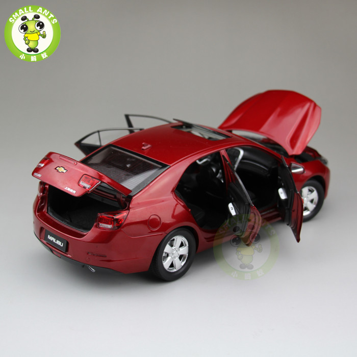 1/18 Chevrolet Malibu Sedan Diecast Model CAR TOYS kids gifts