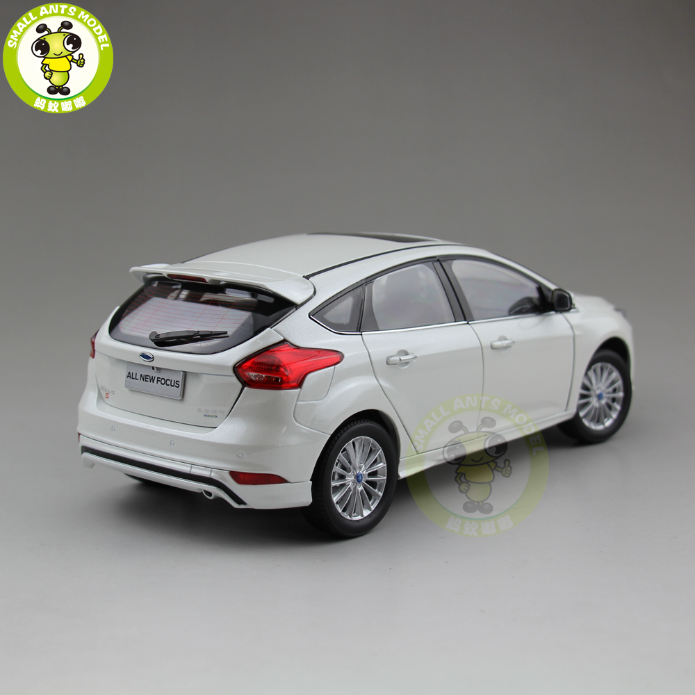 1/18 Ford New Focus 2015 diecast model car Toys Boy Girl Gifts