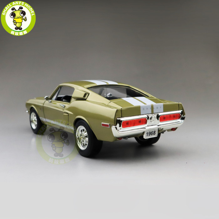 1/18 1968 Ford Shelby Mustang GT-500KR Road Signature Diecast Model Car Toys Boys Girls Gifts