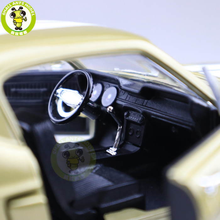 1/18 1968 Ford Shelby Mustang GT-500KR Road Signature Diecast Model Car Toys Boys Girls Gifts