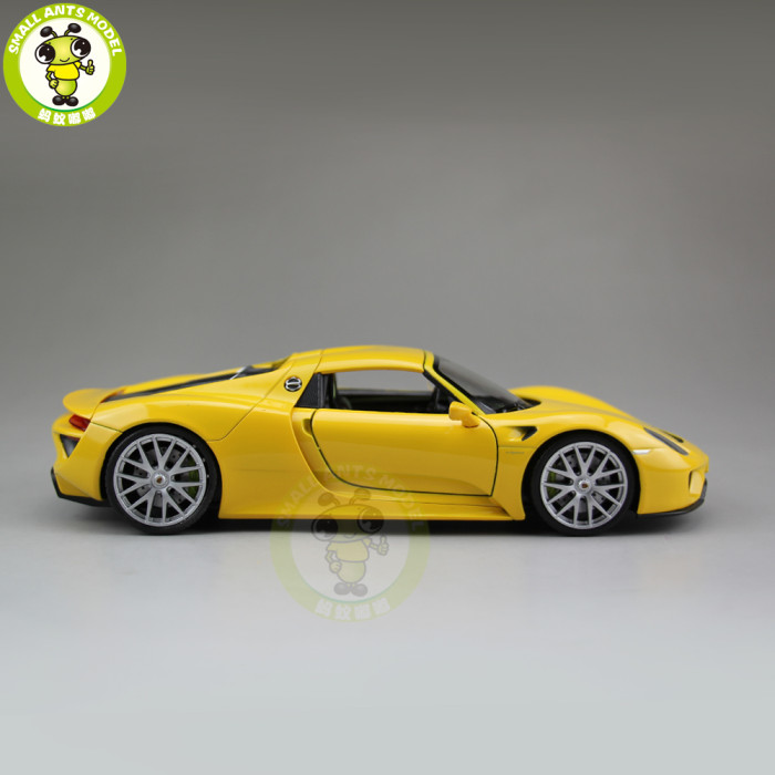 1/24 Porsche 918 SPYDER Closed Top Welly Diecast Model Car Toys Kids Gifts