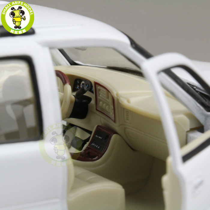 1/18 Cadillac Escalade SUV Welly Diecast Model Car Toys Kids Gifts