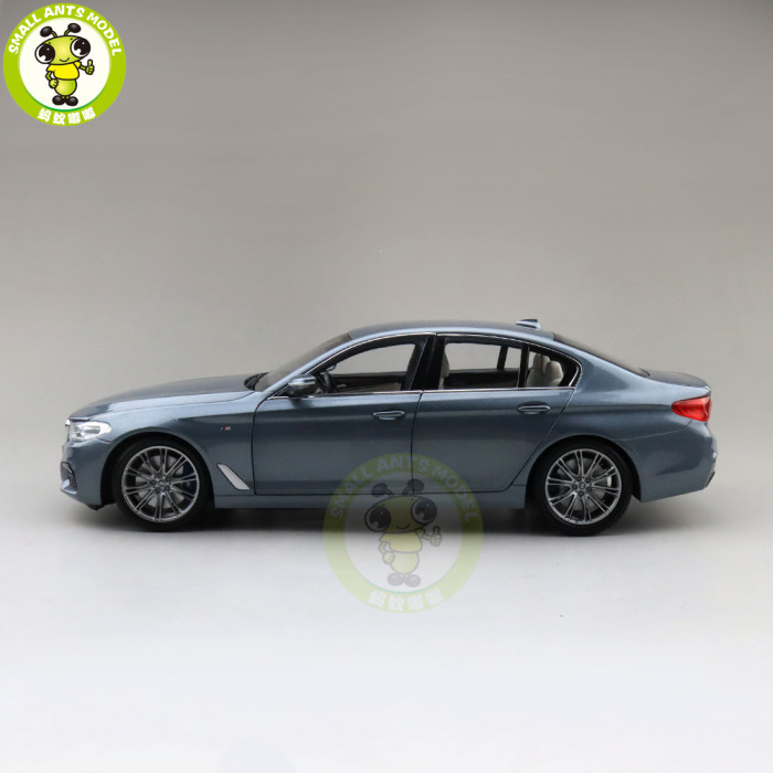 1/18 BMW 5 Series G30 Diecast Model Car Toys gifts Gray