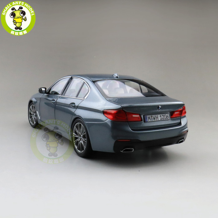 1/18 BMW 5 Series G30 Diecast Model Car Toys gifts Gray