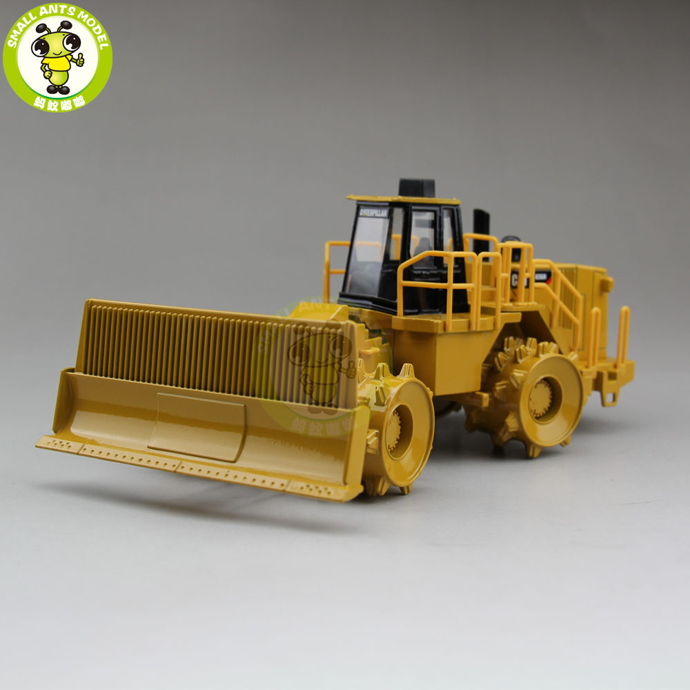 1／50スケール CAT 836H LANDILL COMPACTOR 1:50 1/50 CAT 836 Landfill Compactor — Outback Toys