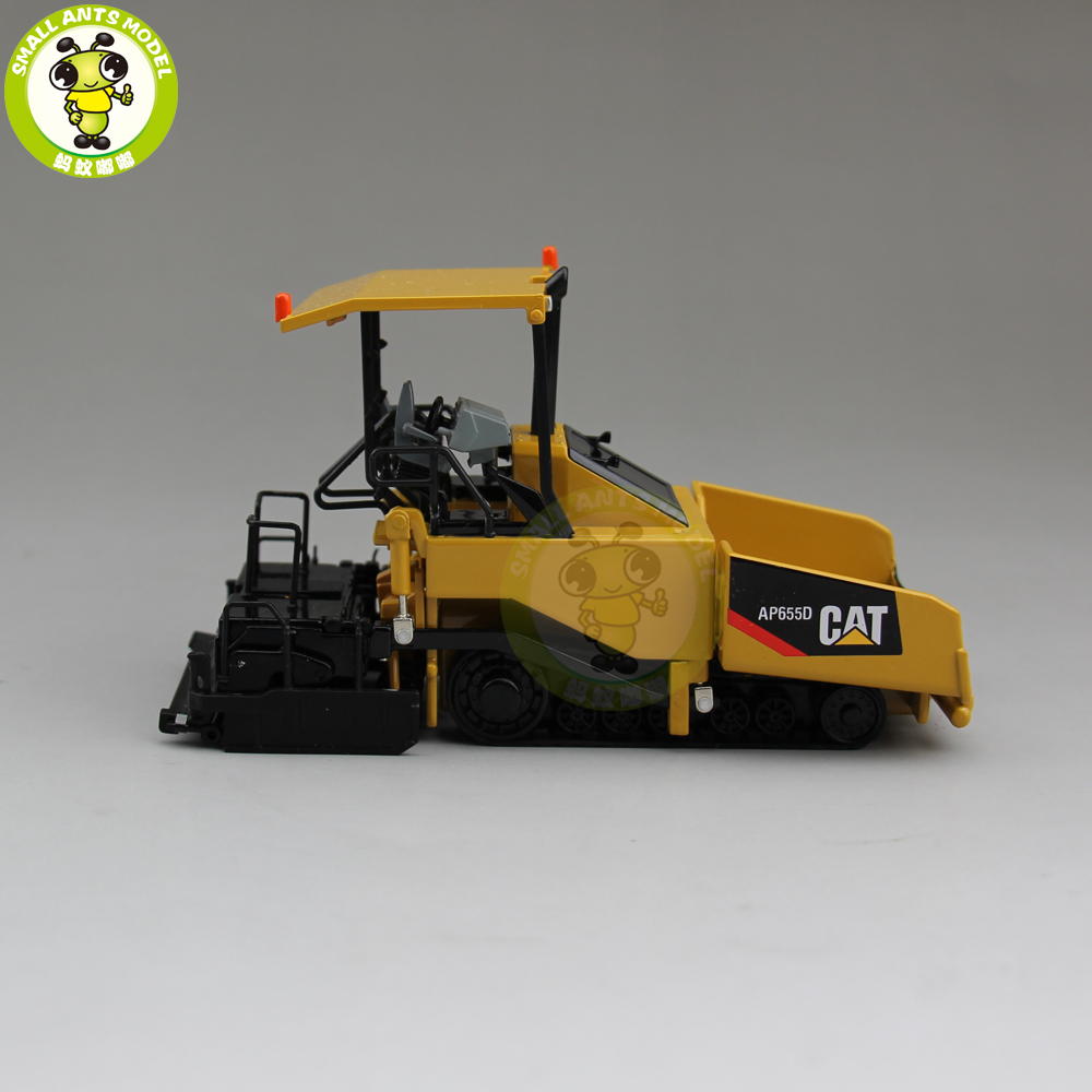 1/50 Caterpillar AP655D ASPHALT PAVER WITH CANOPY CAT 55258