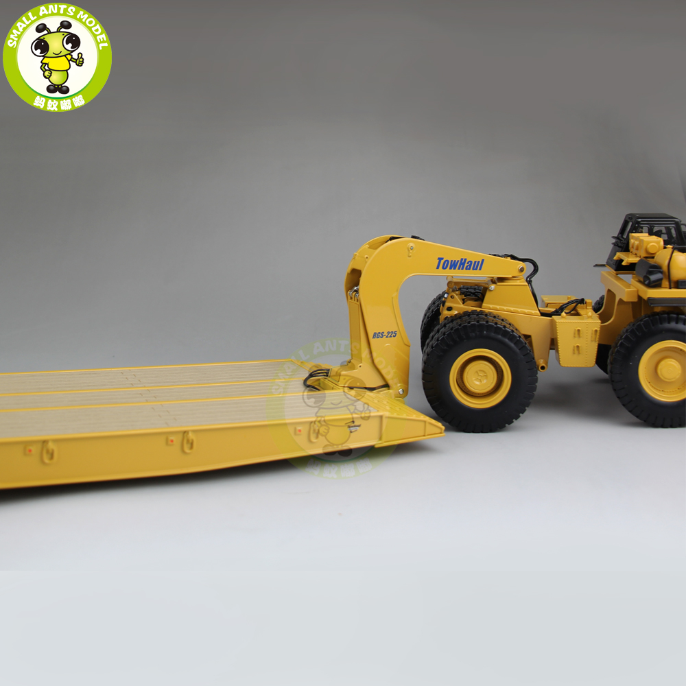 1/50 Caterpillar 784C Tractor With TOWHAUL CLASSIC LOWBOY TRAILER