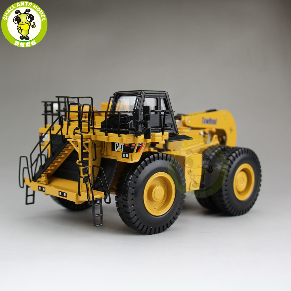 1/50 Caterpillar 784C Tractor With TOWHAUL CLASSIC LOWBOY TRAILER