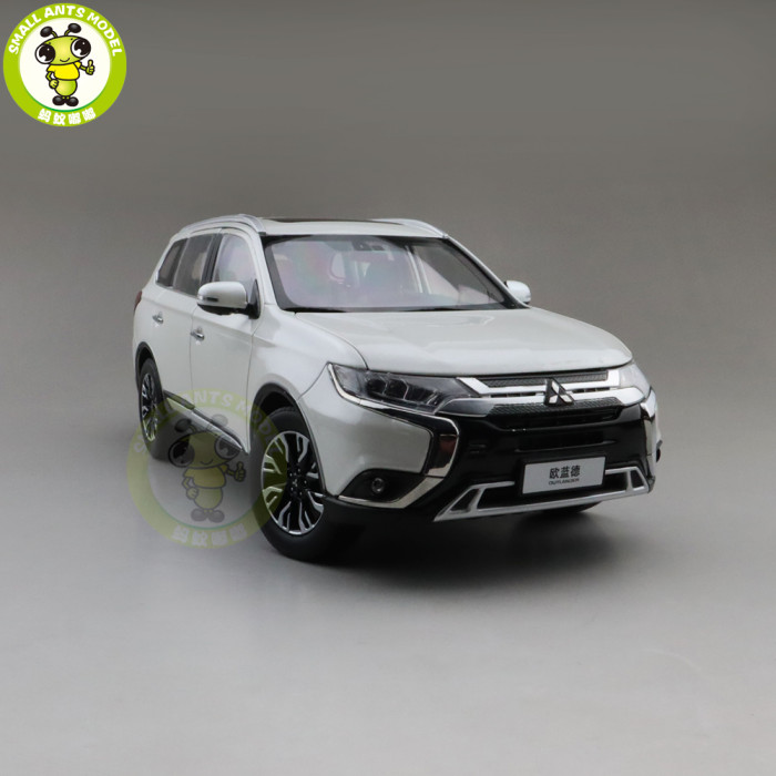 1/18 Mitsubishi New OUTLANDER 2019 Diecast Metal Car SUV Model Toys kids Boy Girl Gift Collection