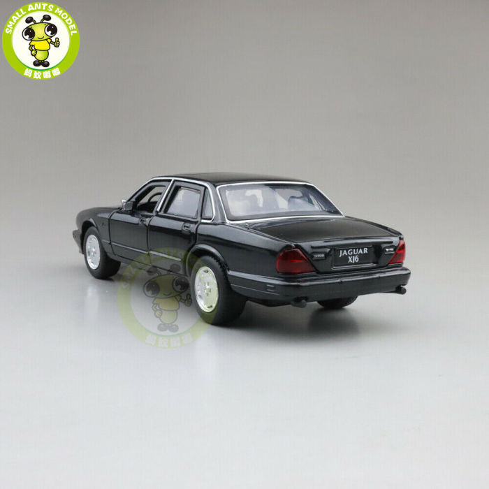 1/32 Jackiekim Jaguar XJ6 XJ-6 Diecast Metal Model Car Toys for Kids Boys Gifts