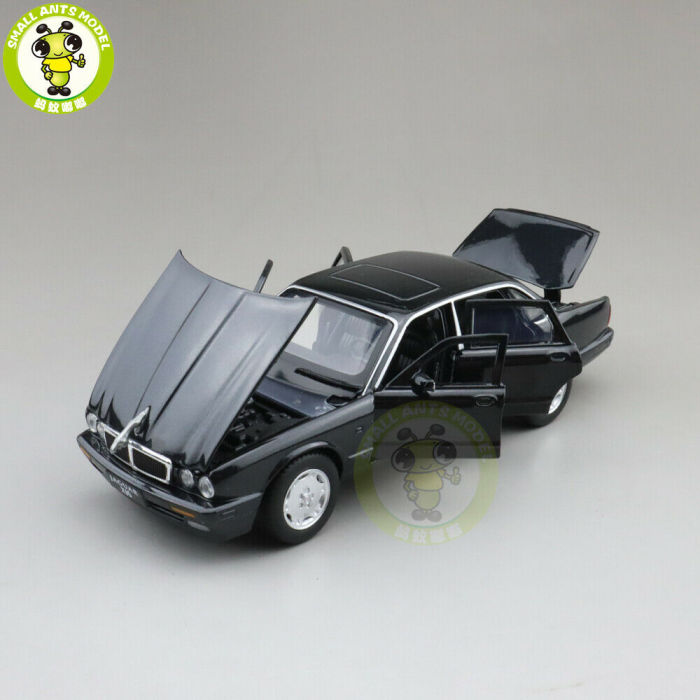 1/32 Jackiekim Jaguar XJ6 XJ-6 Diecast Metal Model Car Toys for Kids Boys Gifts