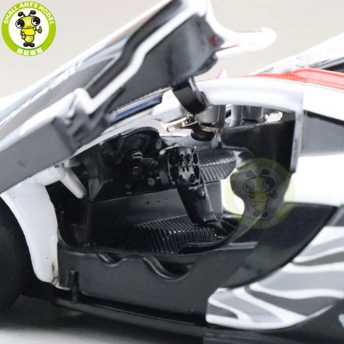 1/32 CAIPO MCLAREN P1 GTR 2014 Racing Series Diecast Model CAR Toys for kids children Pull Back Sound Lighting gifts